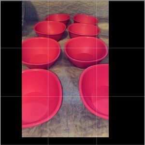 Tupperware bowls